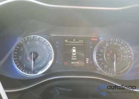 2015 Chrysler 200 Limited z USA, uszkodzony, nr VIN 1C3CCCAB7FN546817